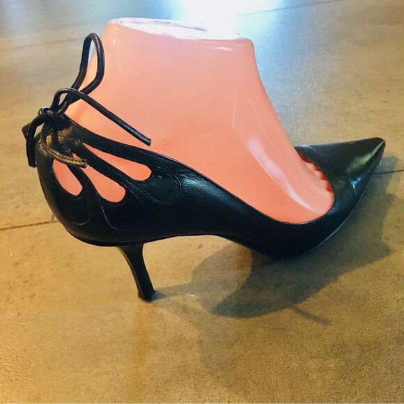 JIMMY CHOO Y2K Black Leather Bow Butterfly Cutouts Heels Pumps Shoes 37.5/7 - Picture 13 of 14